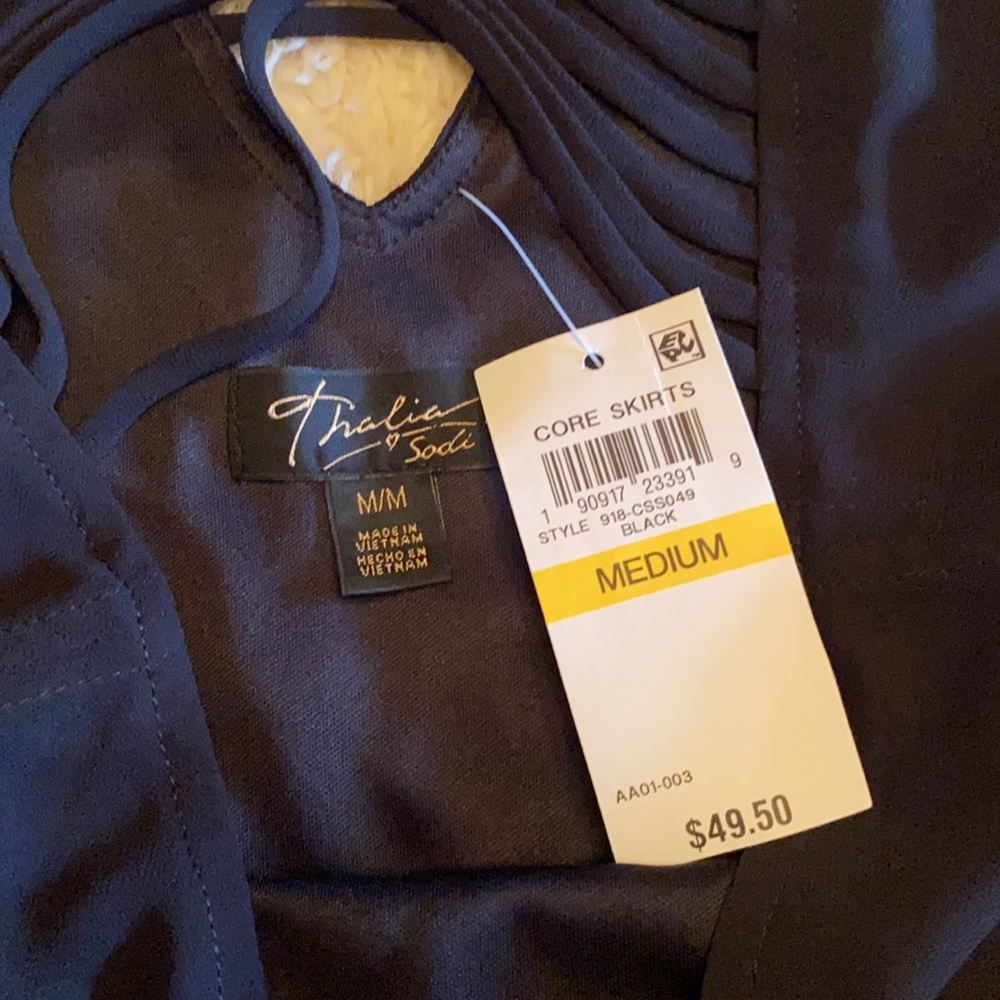 NWT Thalia Sodi Dressy Top - Picture 4 of 4